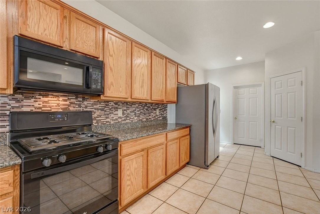 6724 Donna St - Photo 4 of 50