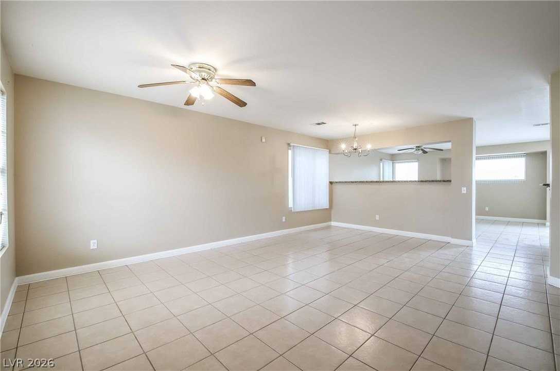 2146 Heroic Hills Ln - Photo 7 of 33