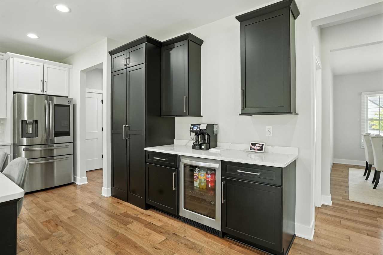 9563 Corydalis Ave - Photo 6 of 29