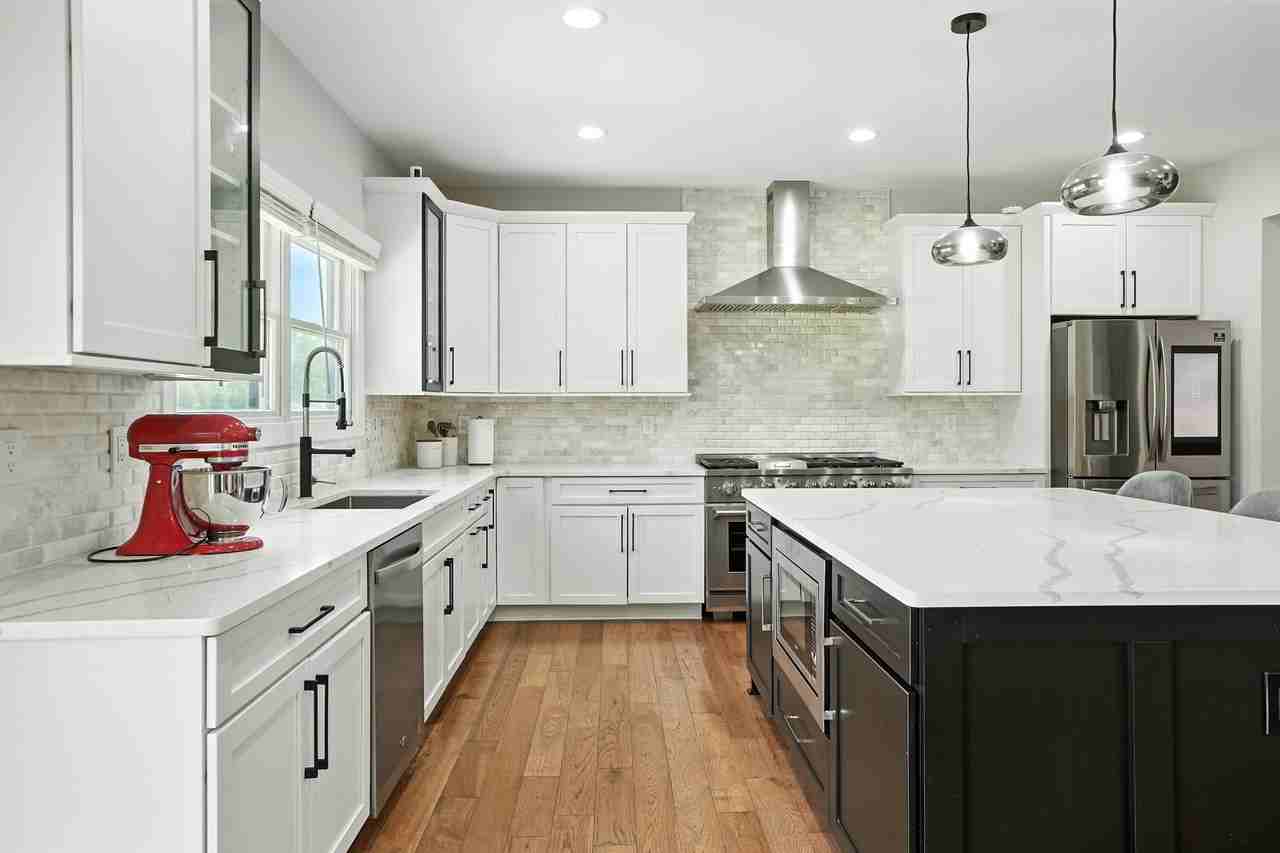 9563 Corydalis Ave - Photo 7 of 29