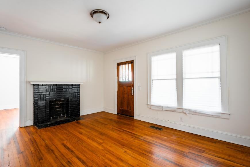 195 Flora Ave Ne - Photo 6 of 10