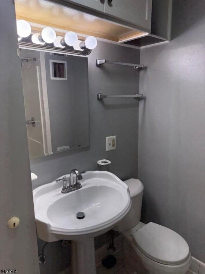 46 Stegman St - Photo 7 of 11