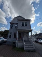 featured image of 386 Washington St