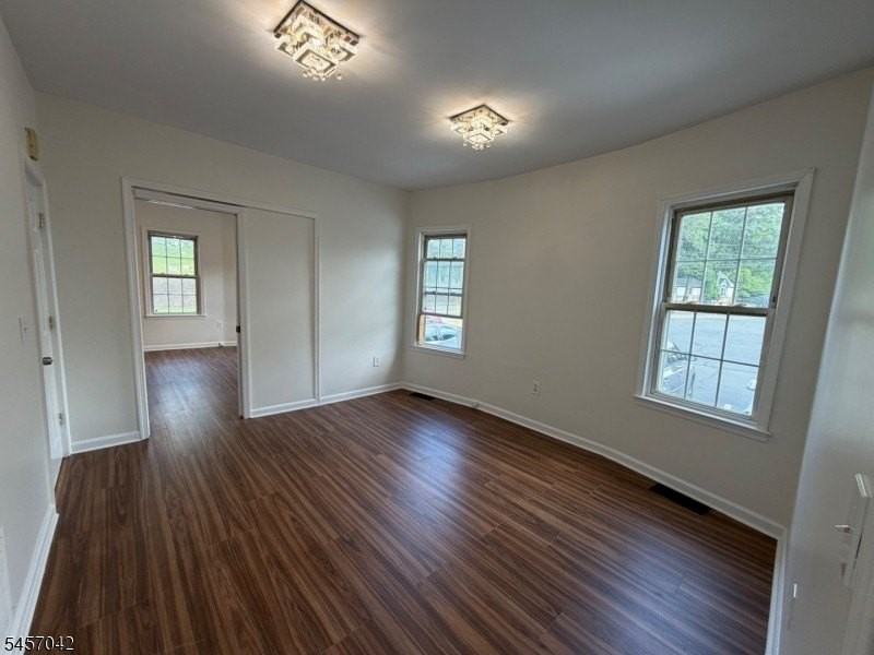 386 Washington St - Photo 4 of 12