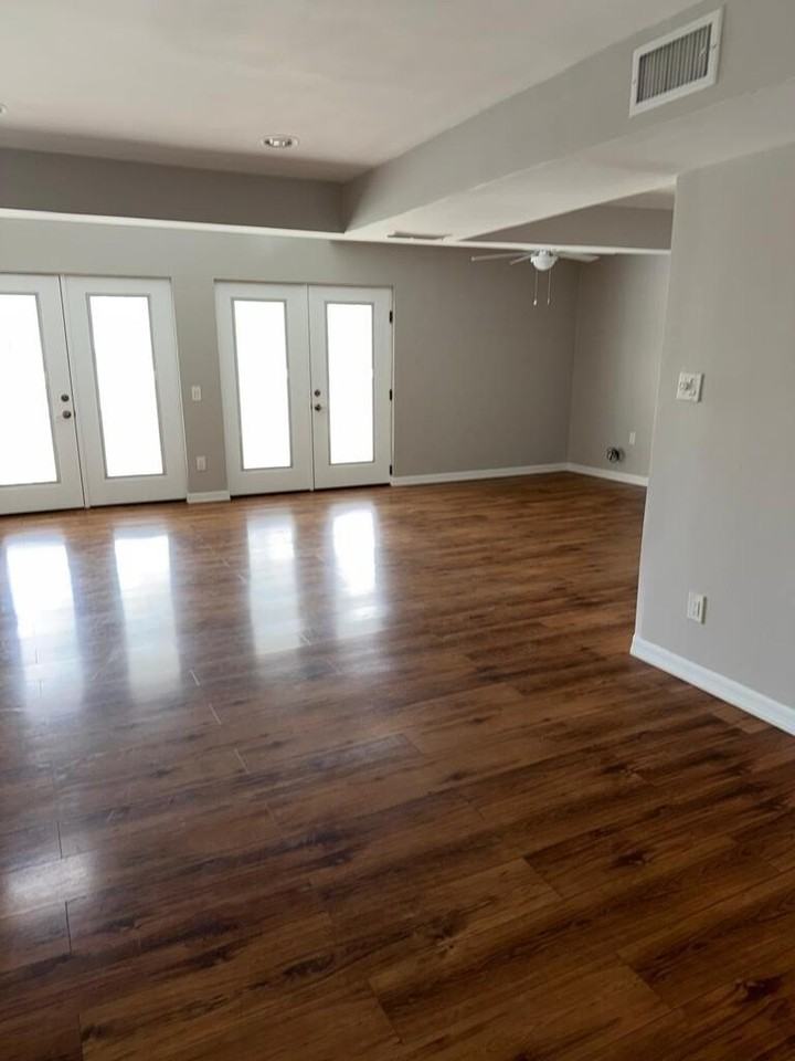 101 Santa Ana Ave - Photo 5 of 25