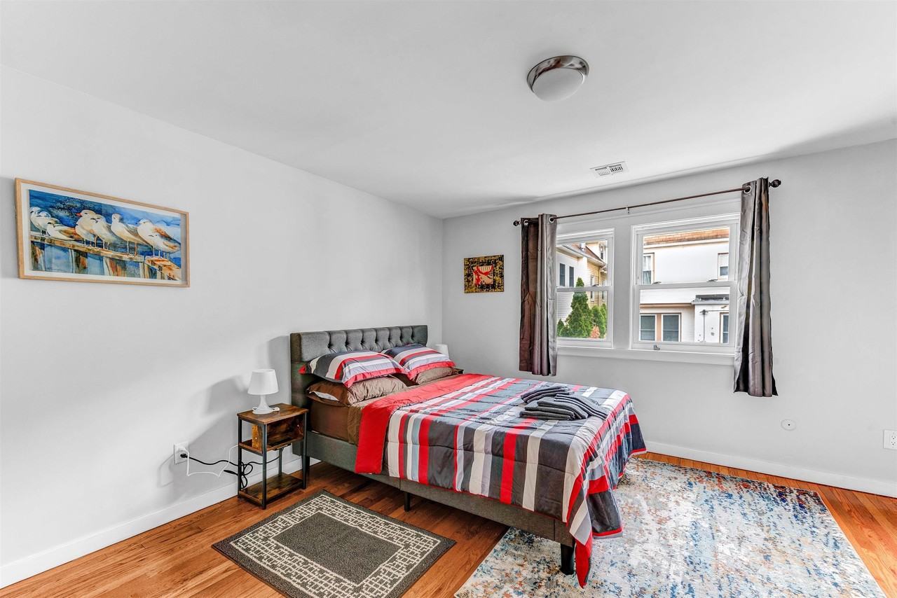 5218 Park Ave - Photo 5 of 39