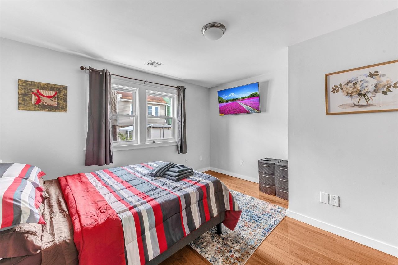 5218 Park Ave - Photo 6 of 39