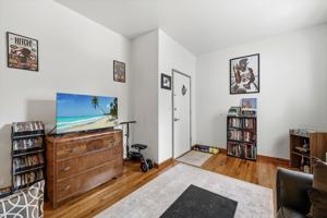 featured image of 416 68th St #15