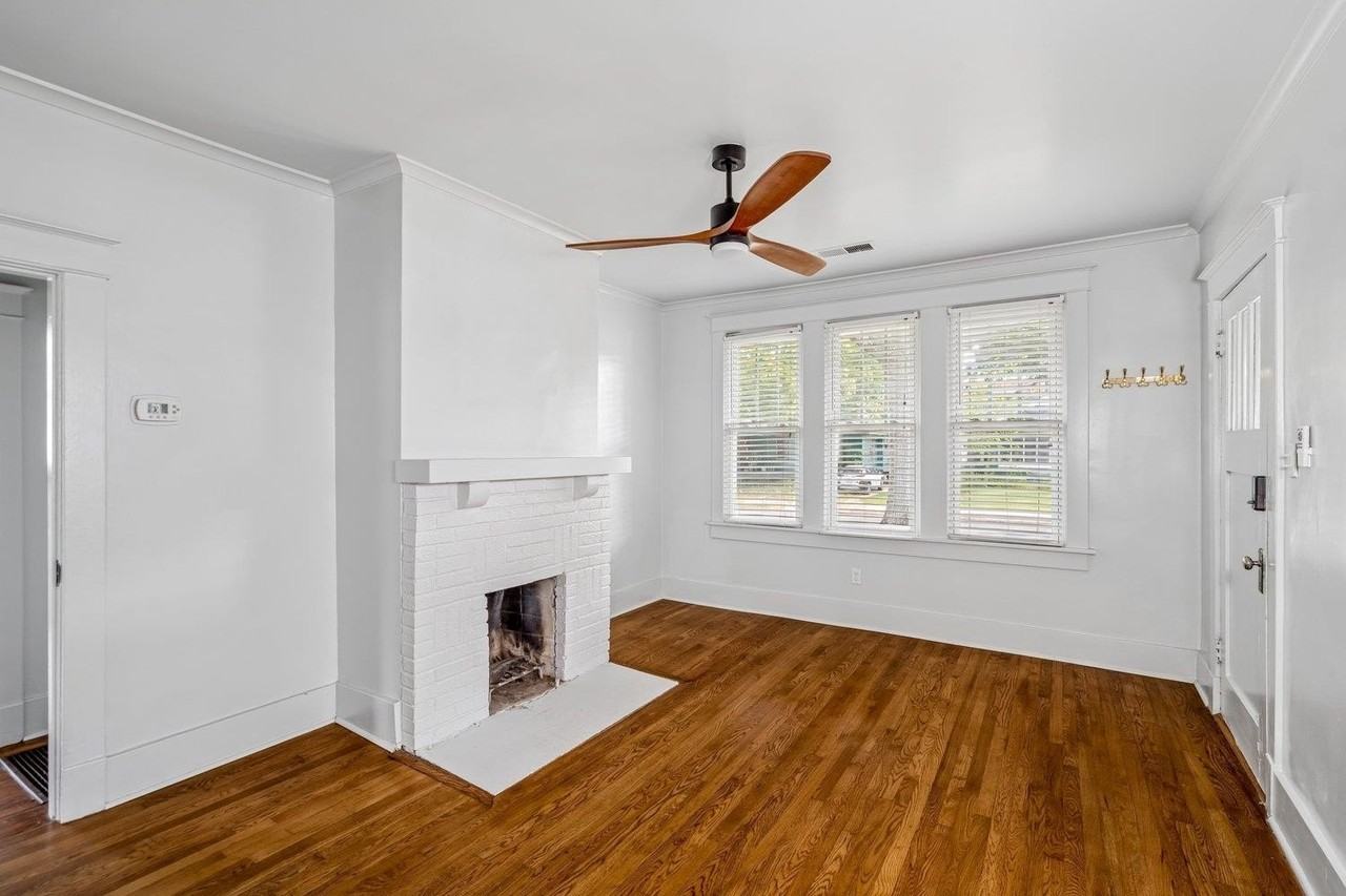 2095 Washington Ave - Photo 6 of 28
