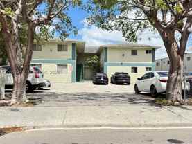 10765 Sw 4th St #3 - Photo 1 of 1