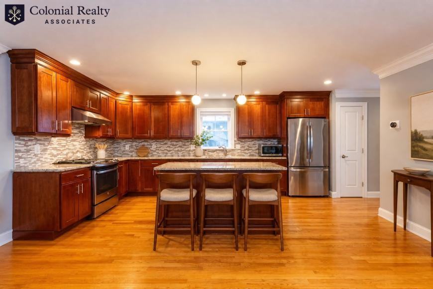 233 Grove St - Photo 3 of 10