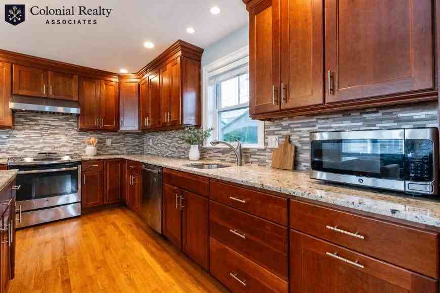 233 Grove St - Photo 5 of 10