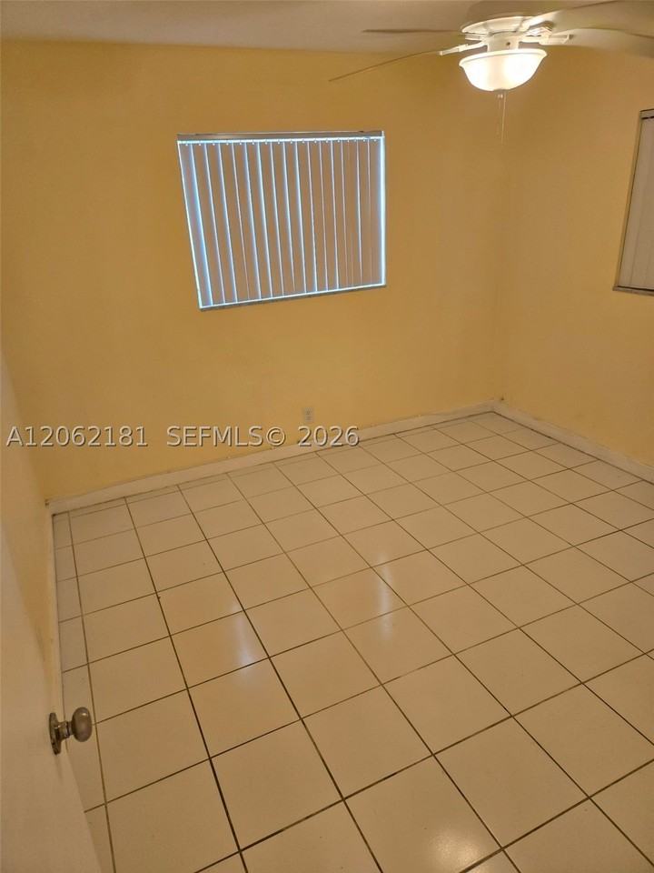 7340 Nw 37th St #1-4 - Photo 4 of 7