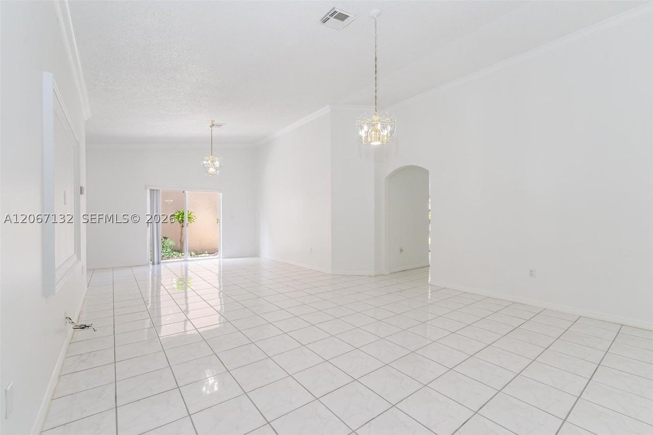 12851 Nw 7th Ter - Photo 3 of 47