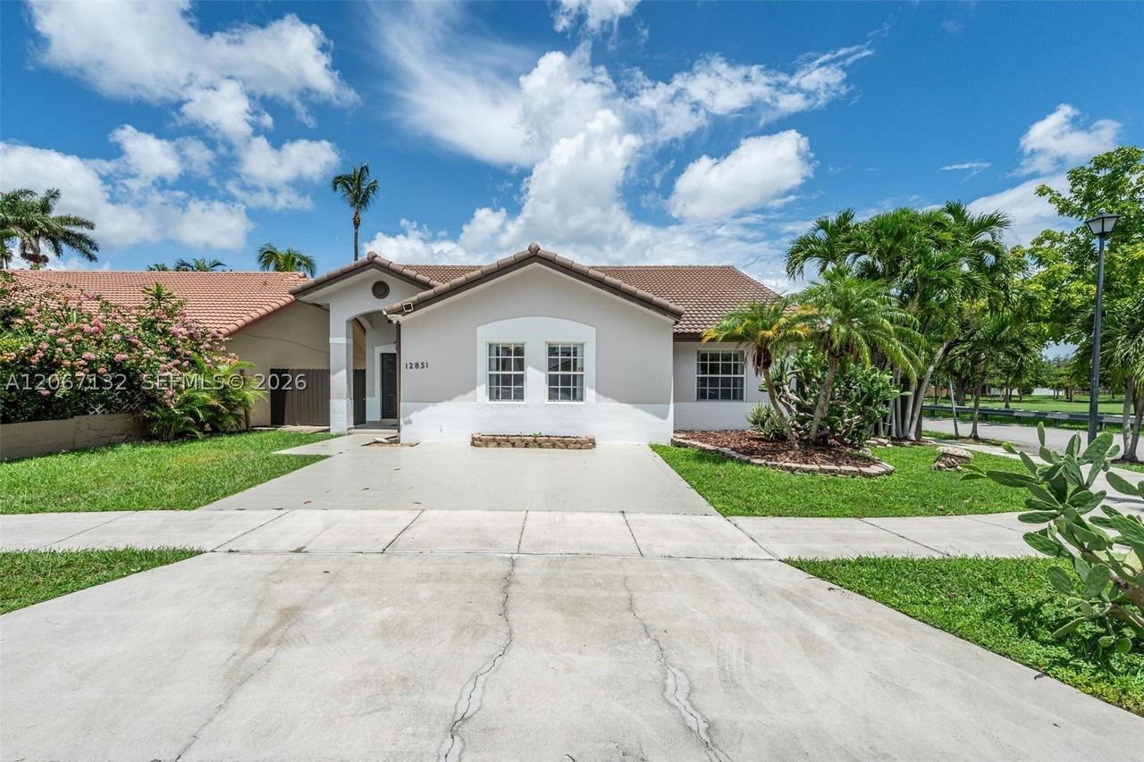 12851 Nw 7th Ter - Photo 6 of 47