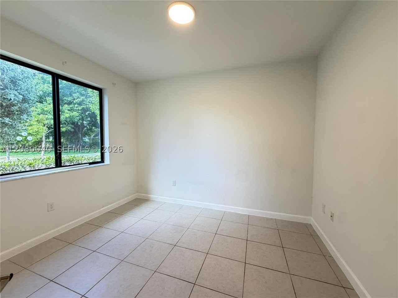 883 Ne 211th St #883 - Photo 7 of 18