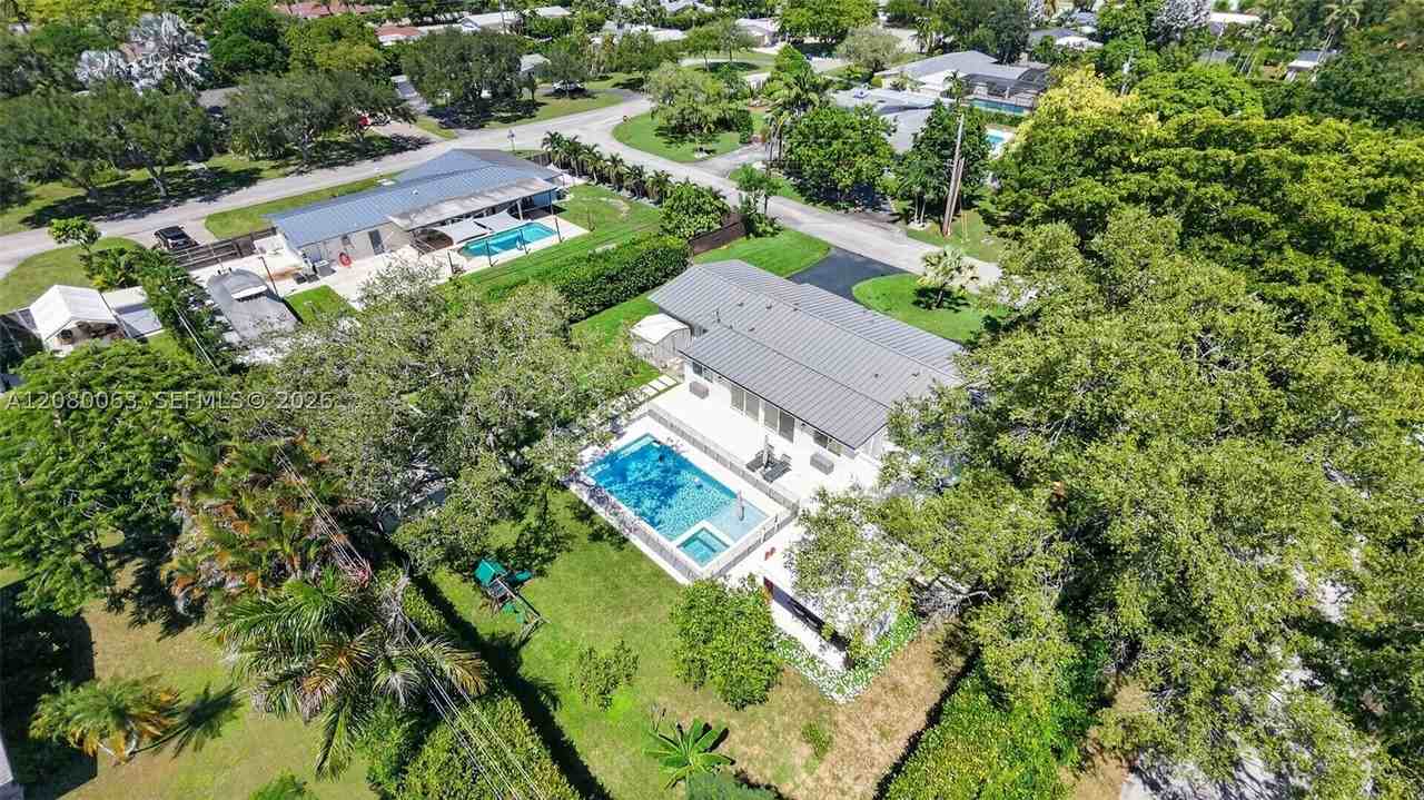 14220 Sw 86th Ave #0 - Photo 2 of 48