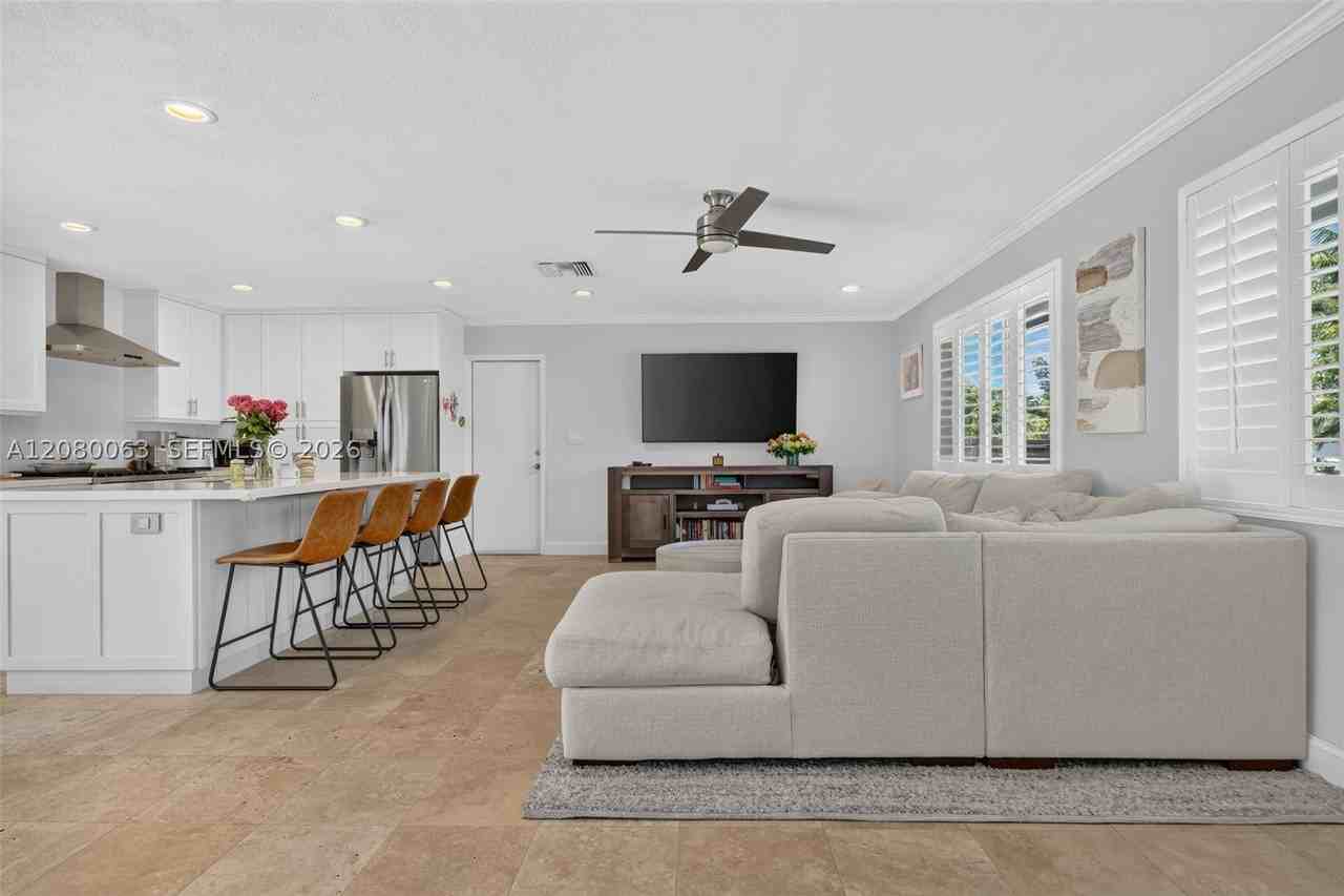 14220 Sw 86th Ave #0 - Photo 7 of 48