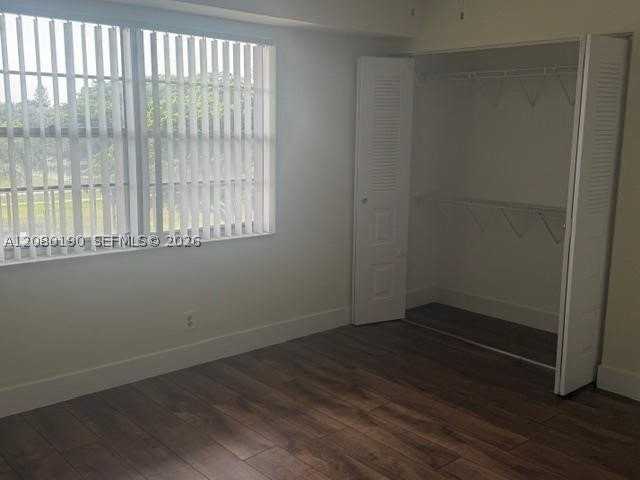 3150 W Rolling Hills Cir #403 - Photo 7 of 9