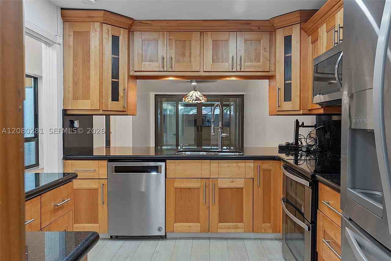 13340 Sw 90th Ter #F - Photo 7 of 45