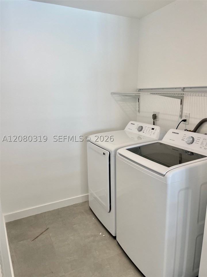 5711 Nw 28th St #5711 - Photo 7 of 28