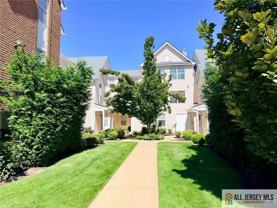 412 Plymouth Rd - Photo 1 of 1
