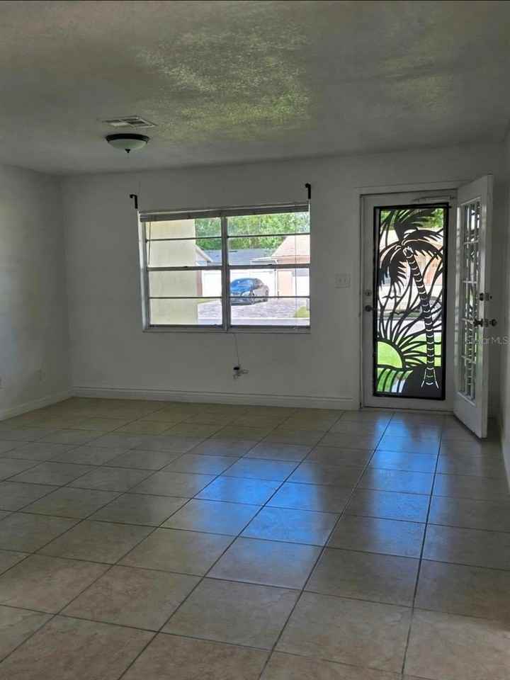 294 Valencia Ave - Photo 7 of 18