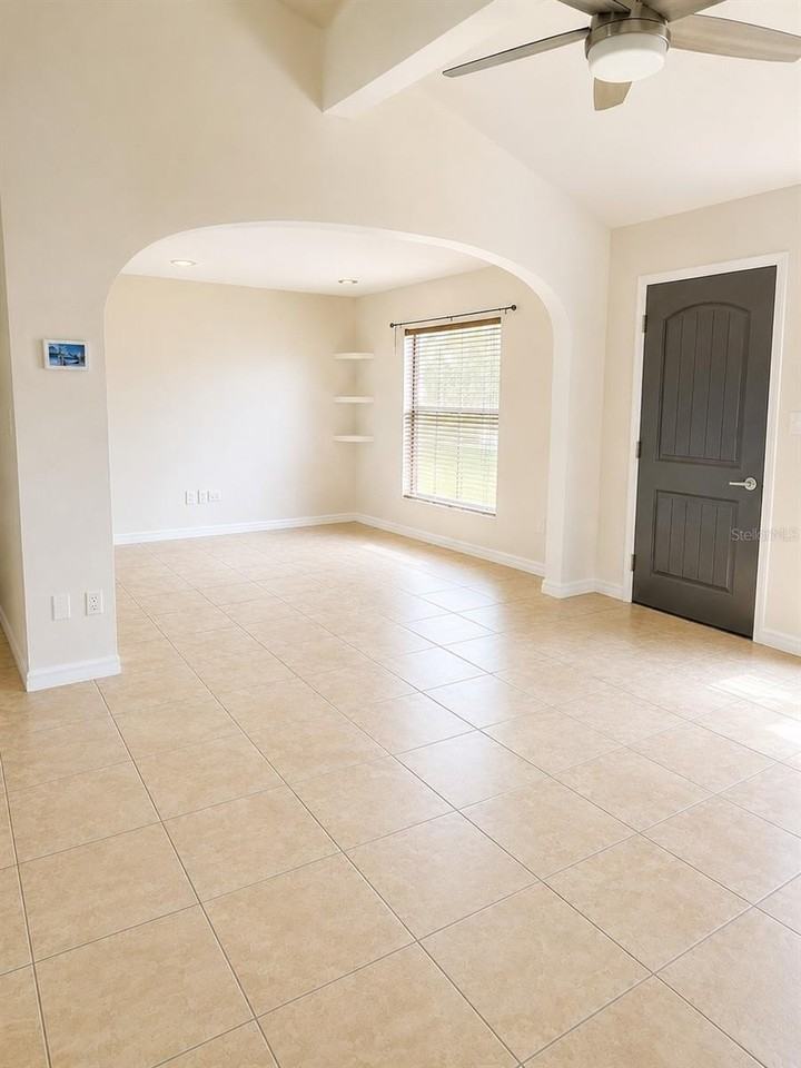 101 Gardenia Rd - Photo 3 of 12