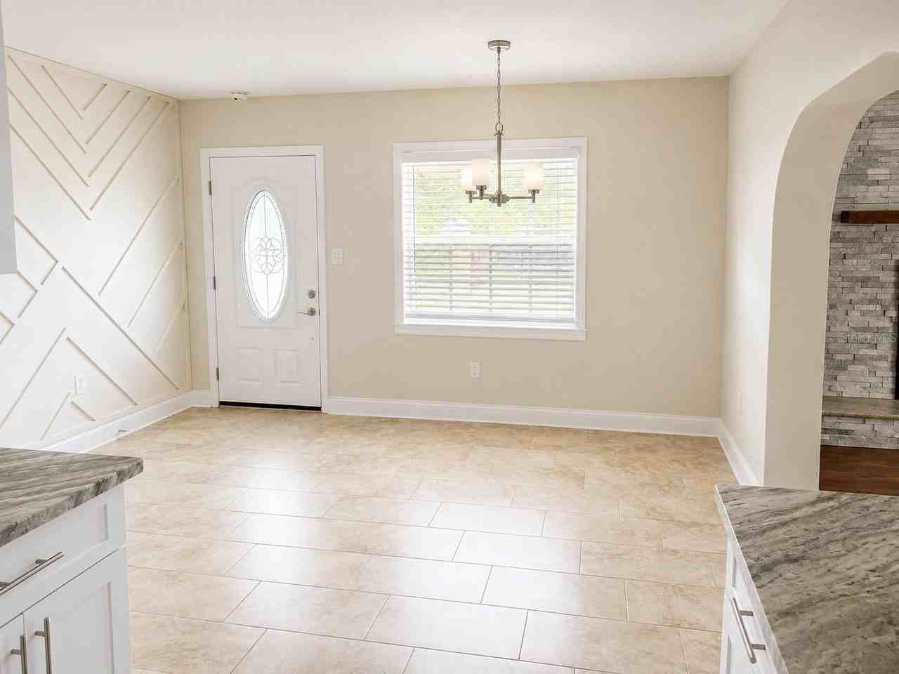4405 W Wallcraft Ave - Photo 2 of 13