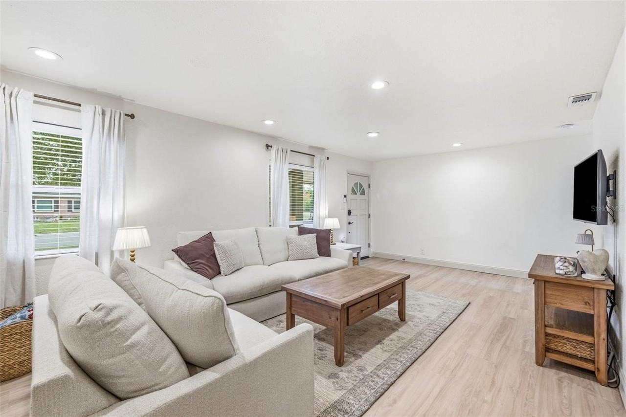 3913 W Wallace Ave - Photo 7 of 24