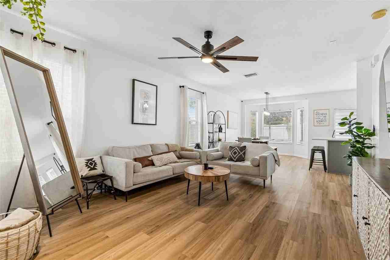 12610 Adventure Dr - Photo 3 of 39