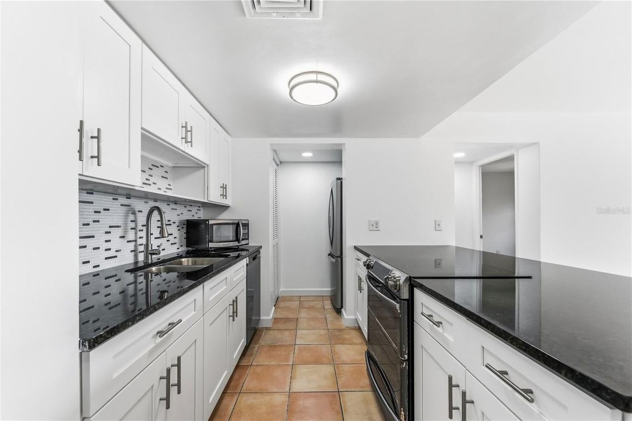 5820 N Church Ave #422 - Photo 4 of 36