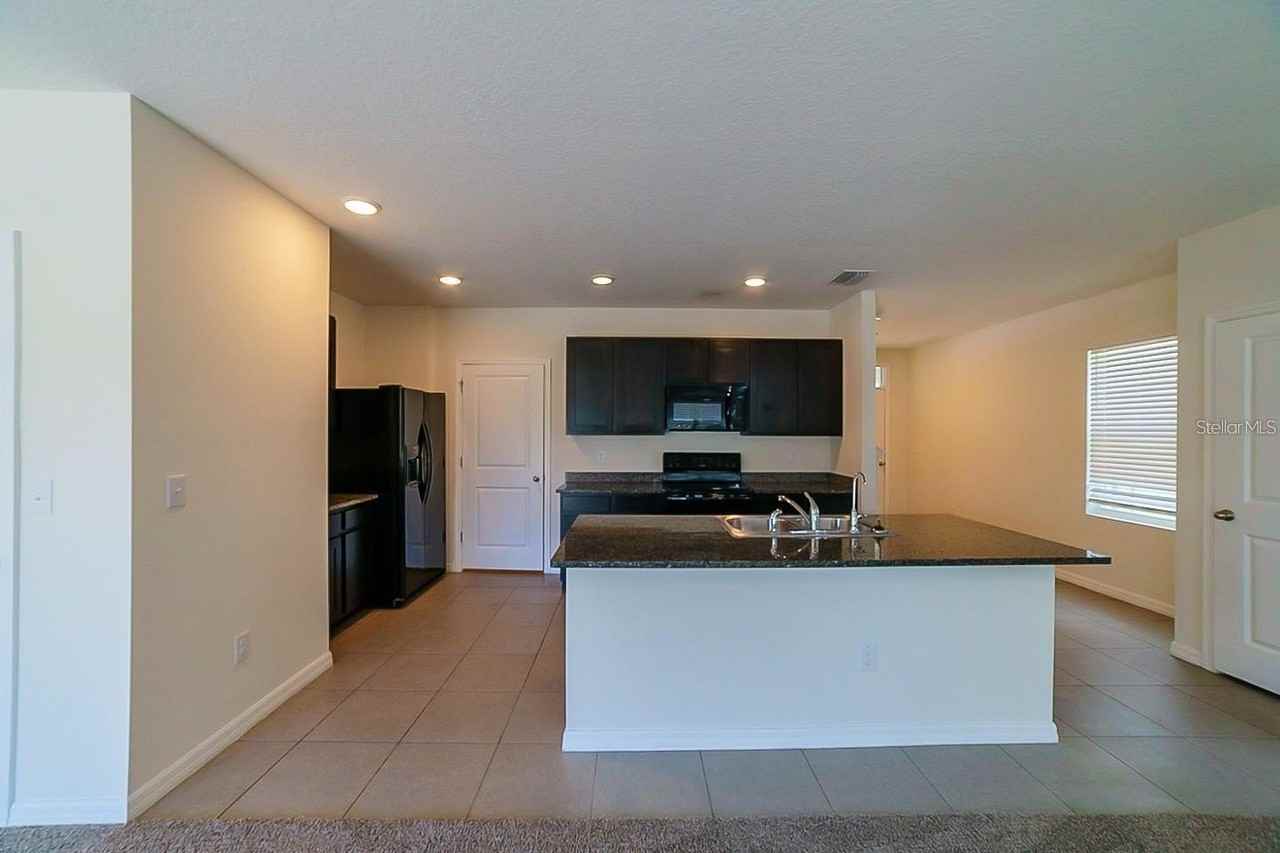 7976 Pelican Reed Cir - Photo 4 of 21