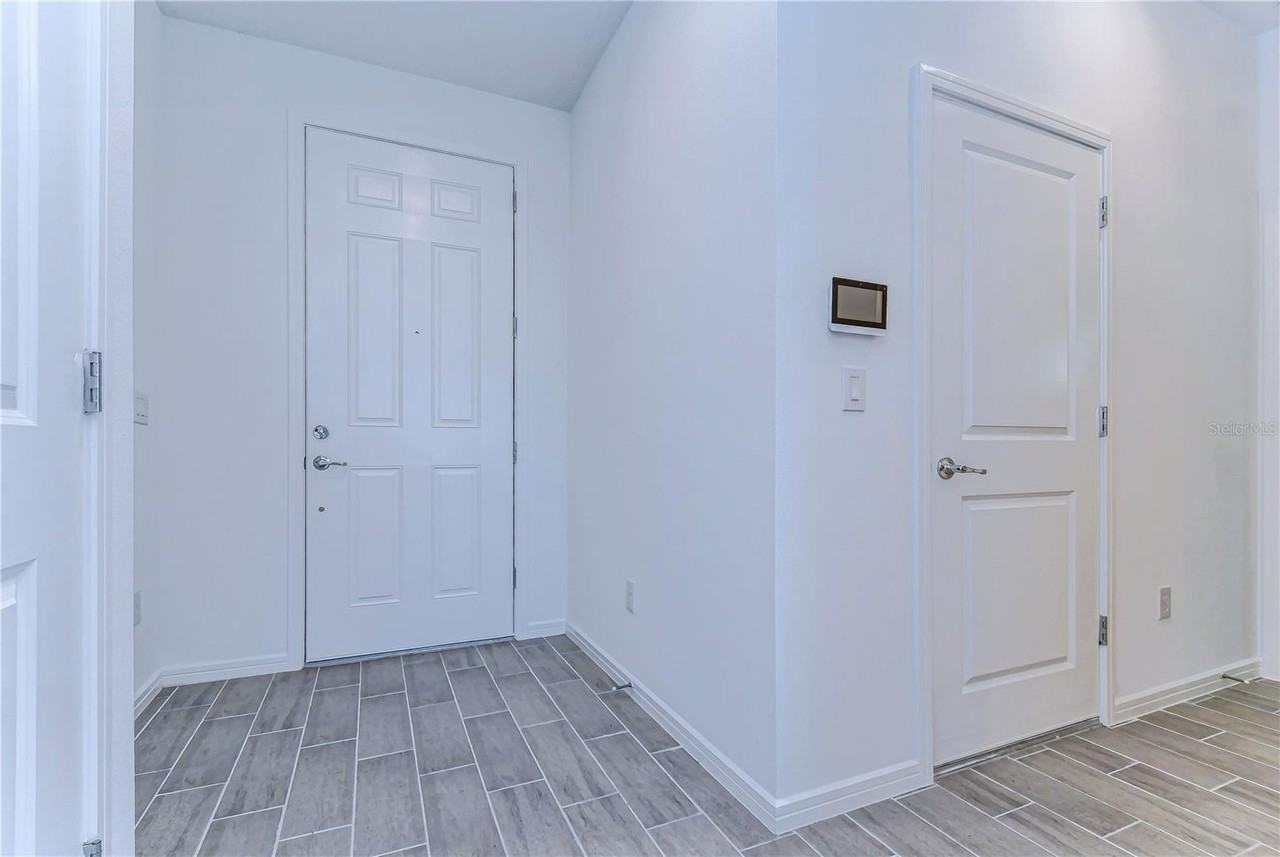 17751 Everlong Dr - Photo 4 of 50