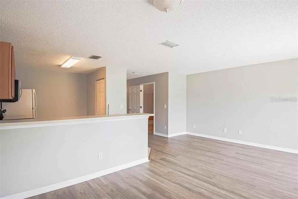 4350 Winding River Way - Photo 4 of 18