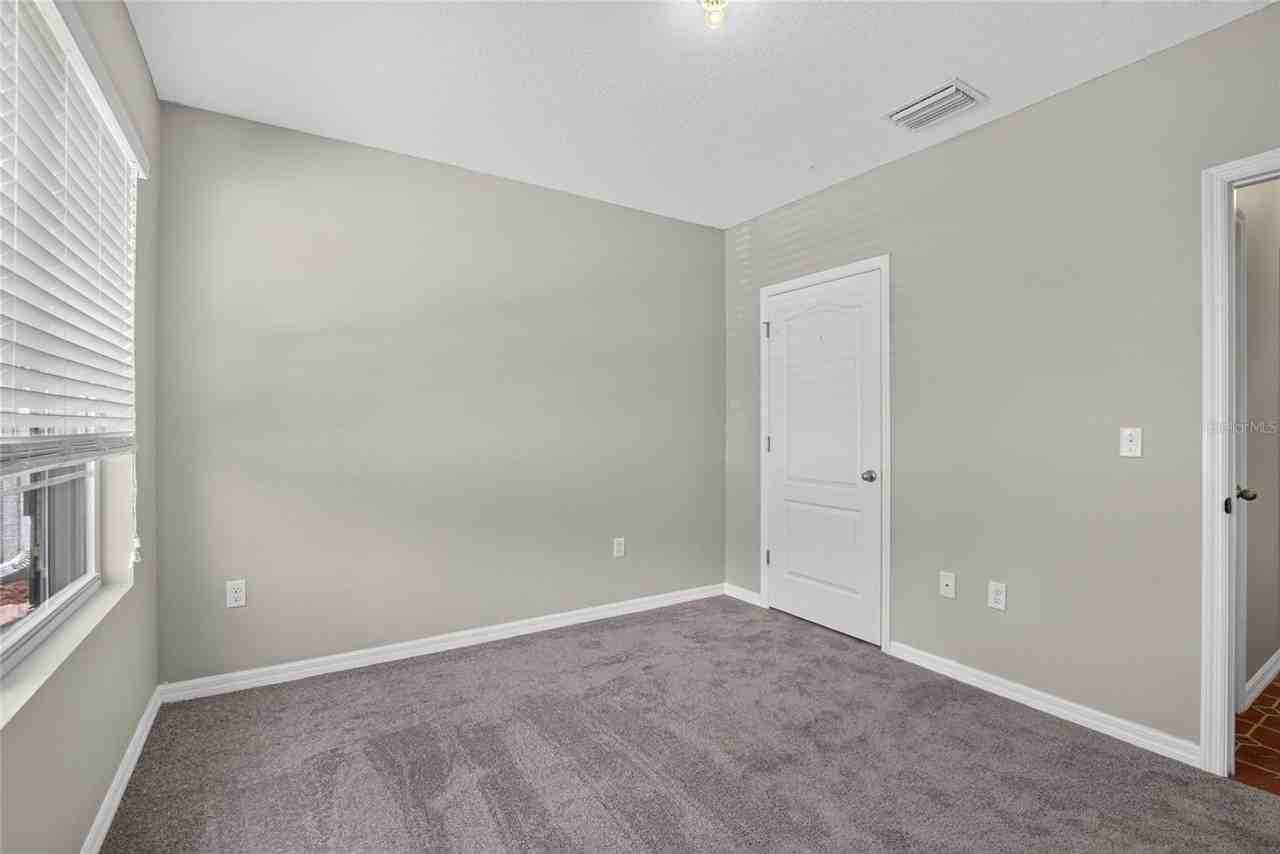 16441 Treasure Point Dr - Photo 5 of 50