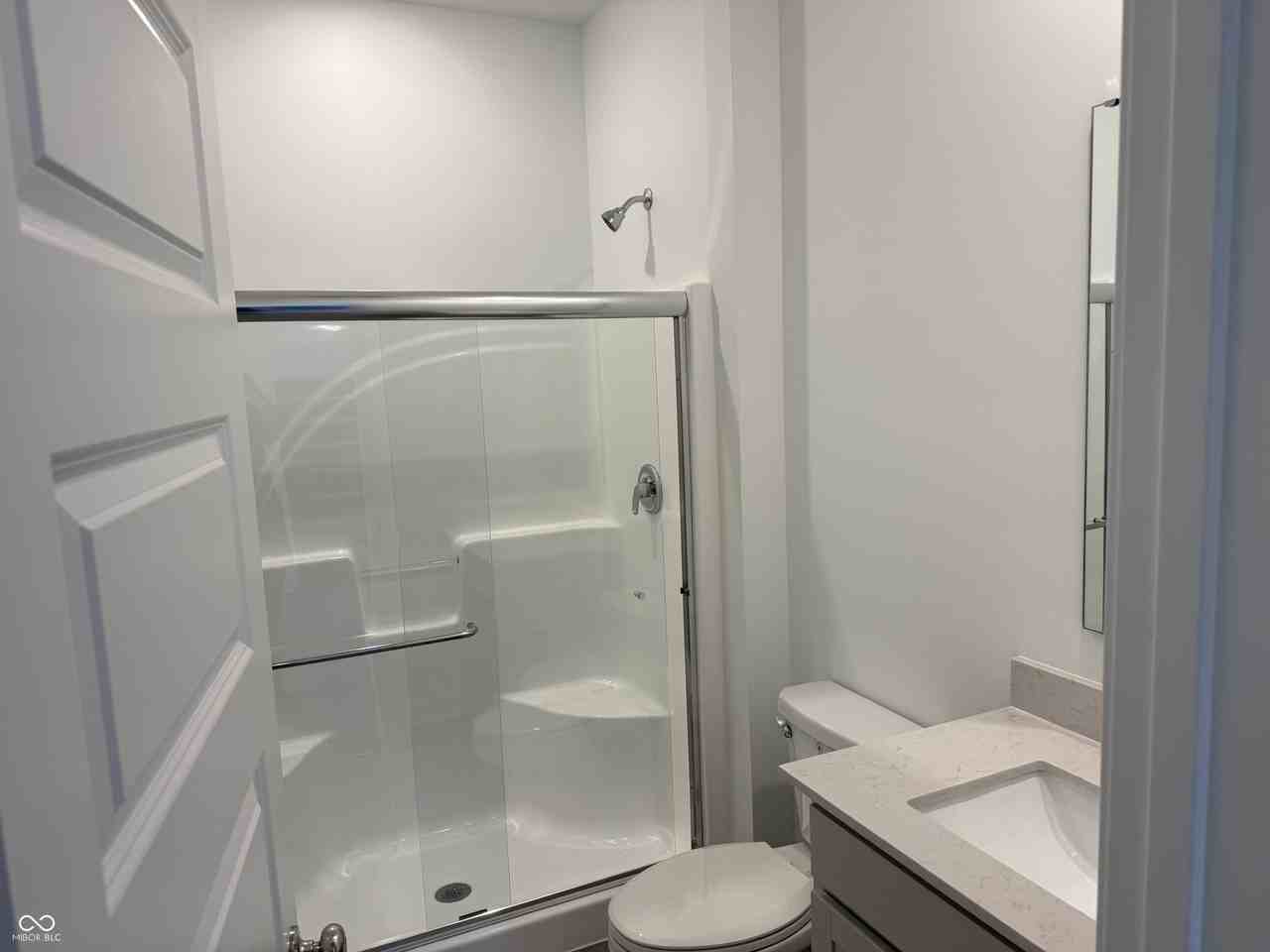 411 Eisenhower St - Photo 7 of 35
