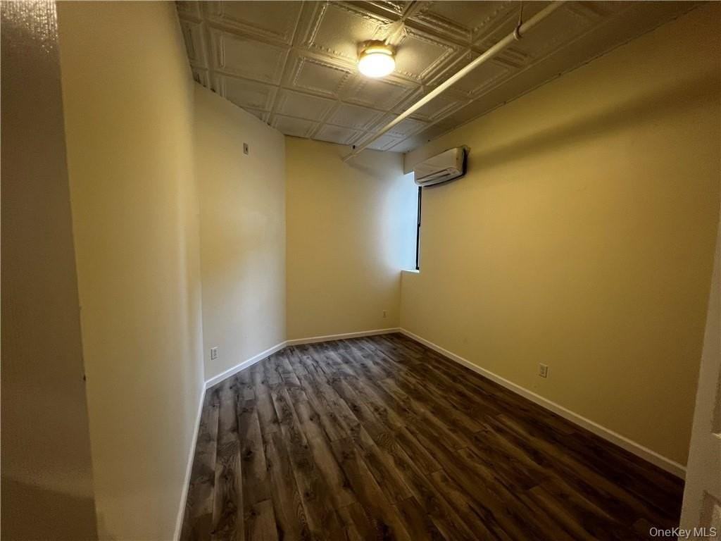 102 North St #4 - Photo 4 of 6