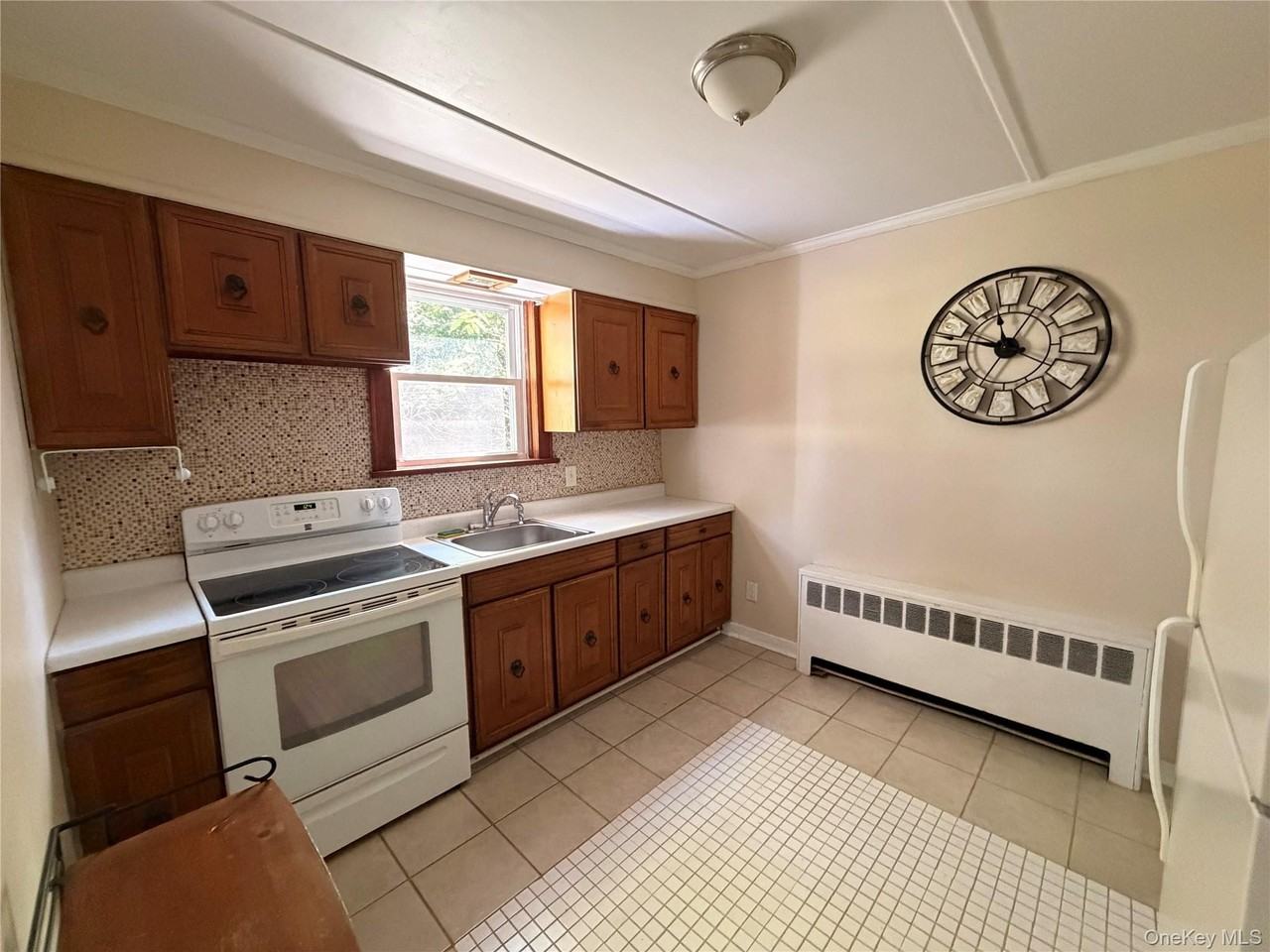 112 Green St #2 - Photo 6 of 9