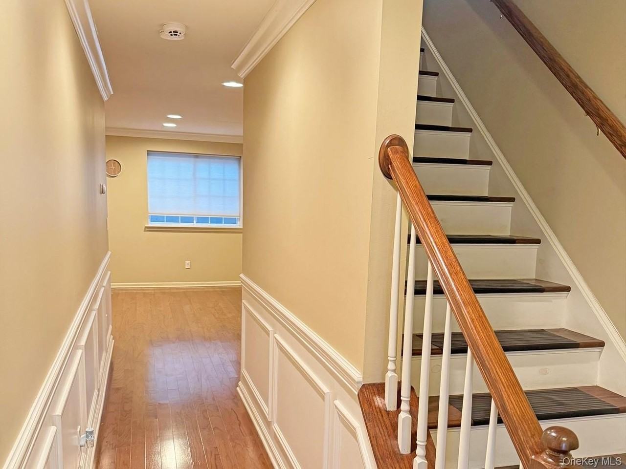 54 Fairways Dr - Photo 2 of 36