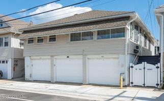 featured image of 172 1st Ave