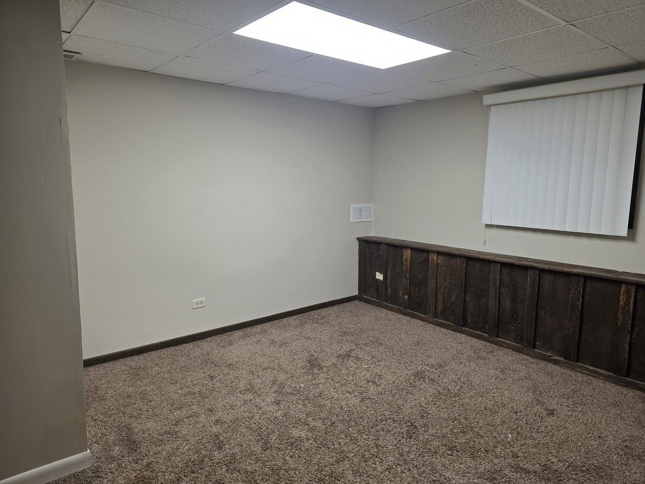 670 Anita Ave - Photo 7 of 11