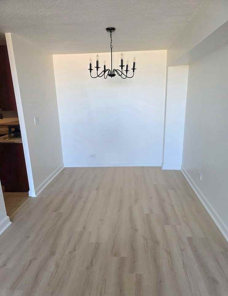 2201 S Stewart Ave #6H - Photo 5 of 11