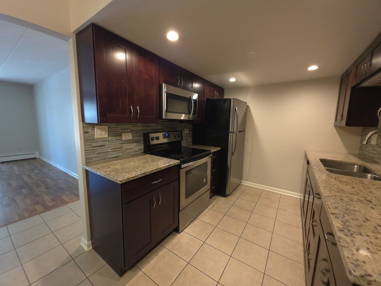 1675 Kiowa Dr #103 - Photo 4 of 11