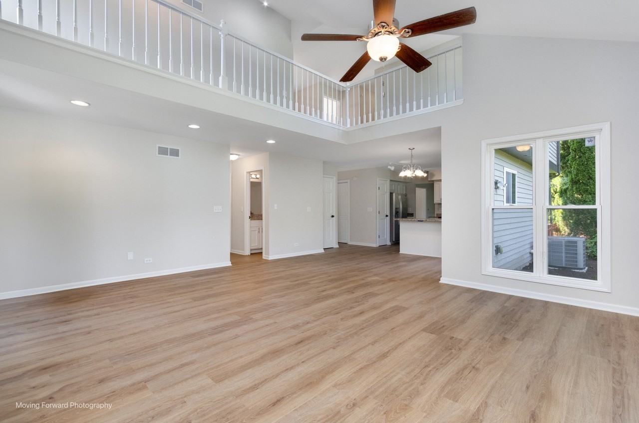 1020 Prairie View Ct - Photo 4 of 20