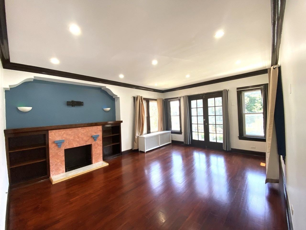 5434 N Spaulding Ave #2nd - Photo 6 of 14