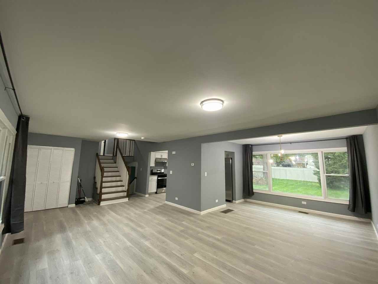 819 59th St - Photo 3 of 35