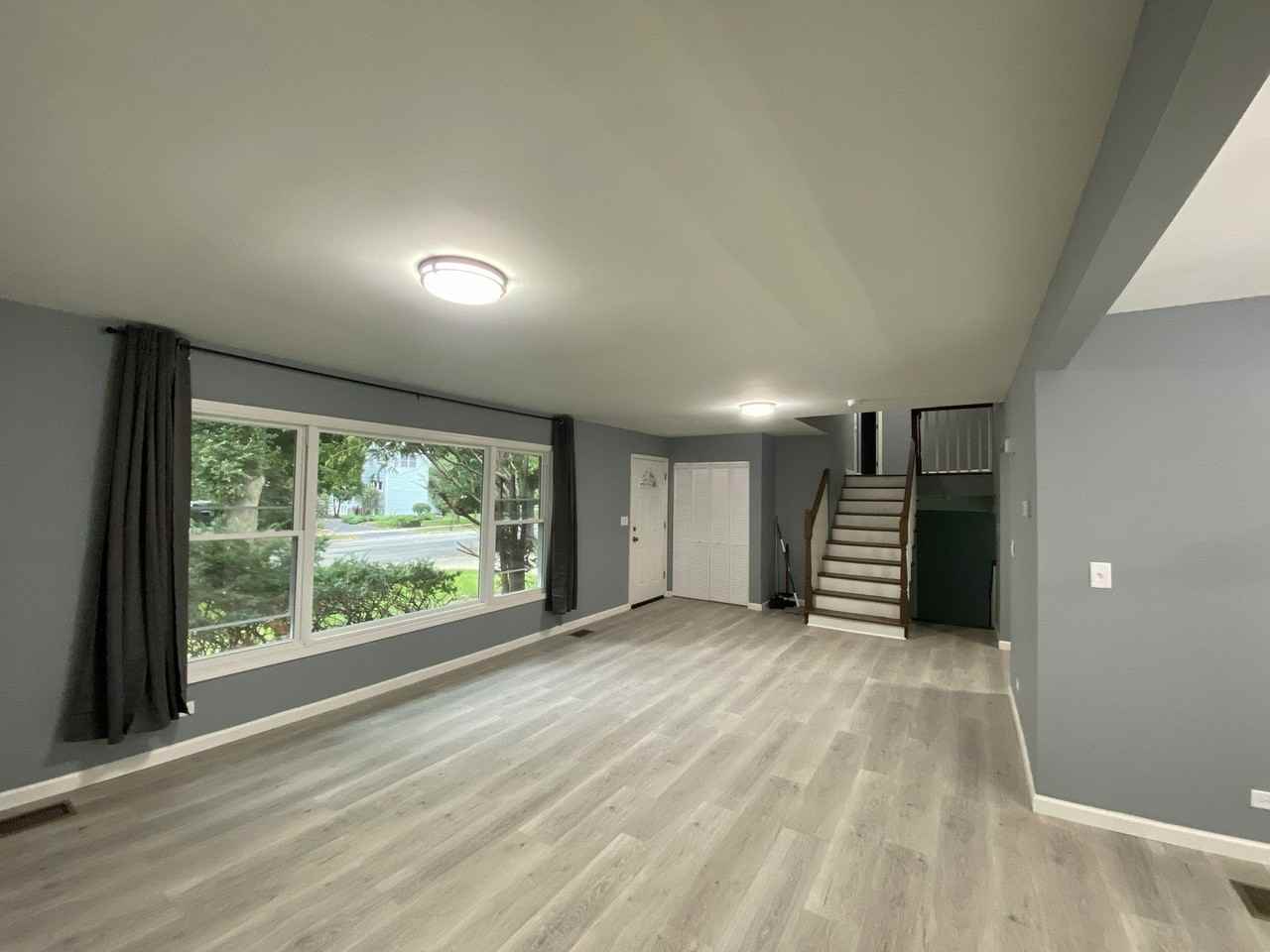 819 59th St - Photo 4 of 35