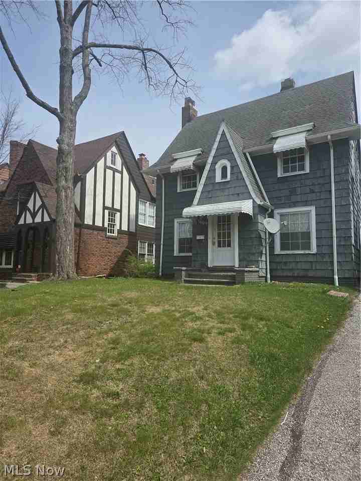 3609 Normandy Rd - Photo 2 of 16