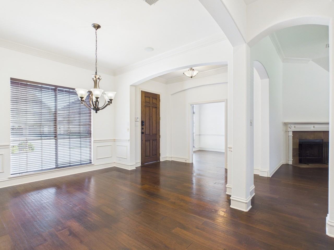 811 Ethan Rd - Photo 4 of 37
